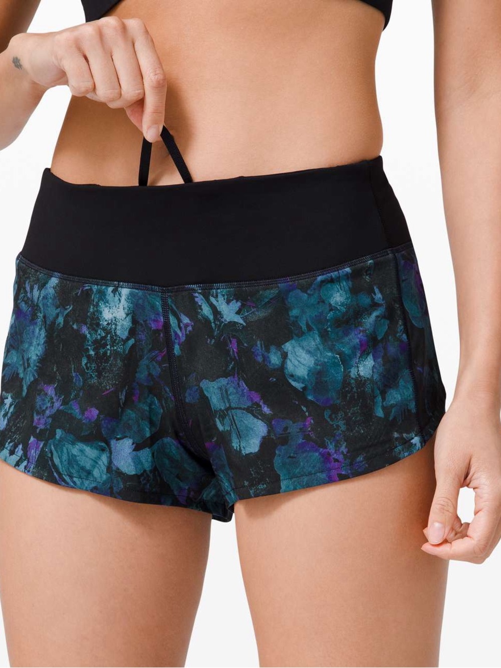 Lululemon Speed Up Shorts Floral Shift Blue/Black Multi Womens Sz. 4 Tall